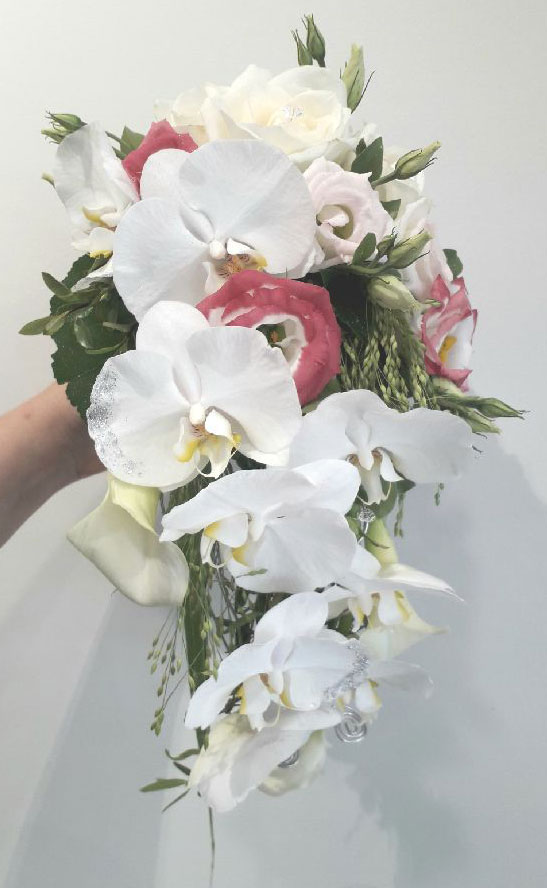 bouquet cascade mariee