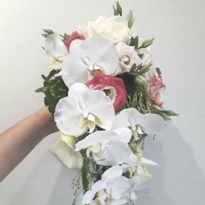 Bouquet de mariée cascade pastel