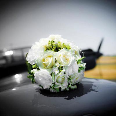 Bouquet de mariée rond blanc
