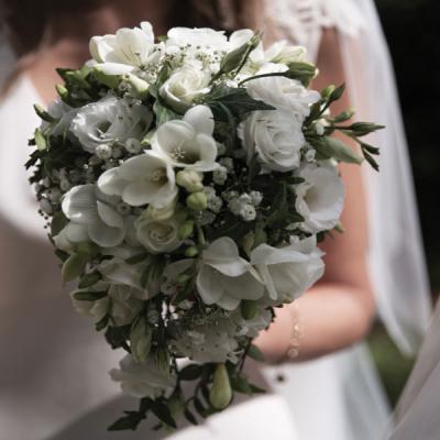 Bouquet de mariée retombant